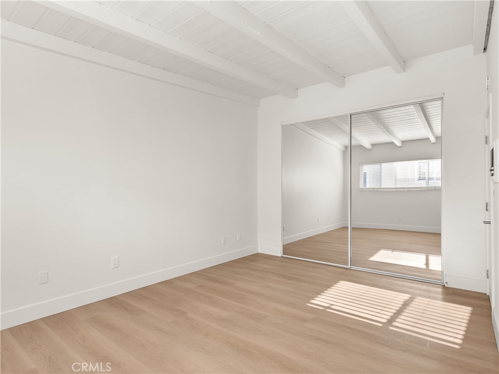 619 N Lucia Avenue N 2