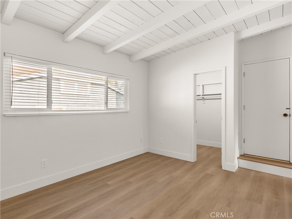 619 N Lucia Avenue N 2