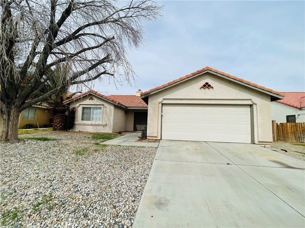 1545 E Avenue J5