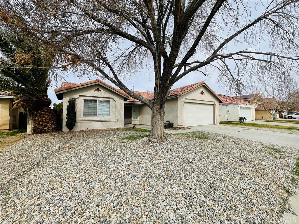 1545 E Avenue J5