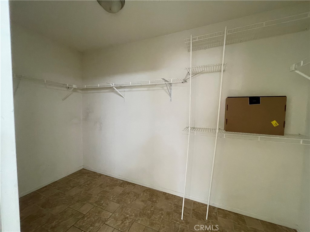 1545 E Avenue J5