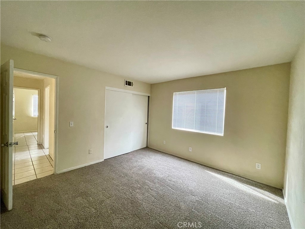 1545 E Avenue J5