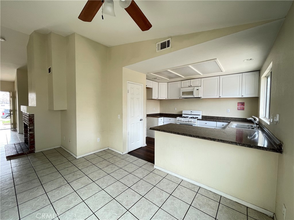 1545 E Avenue J5