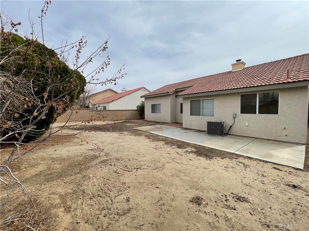1545 E Avenue J5