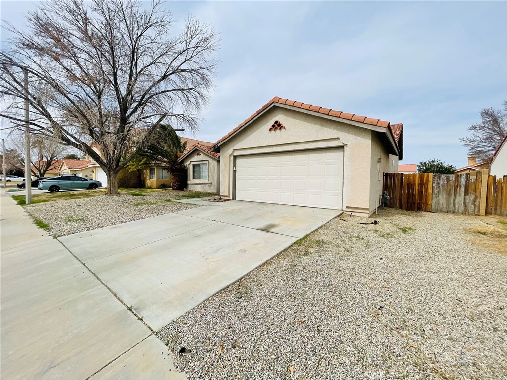 1545 E Avenue J5