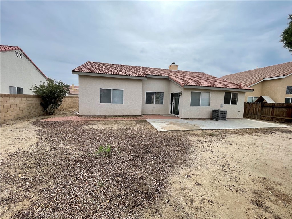 1545 E Avenue J5