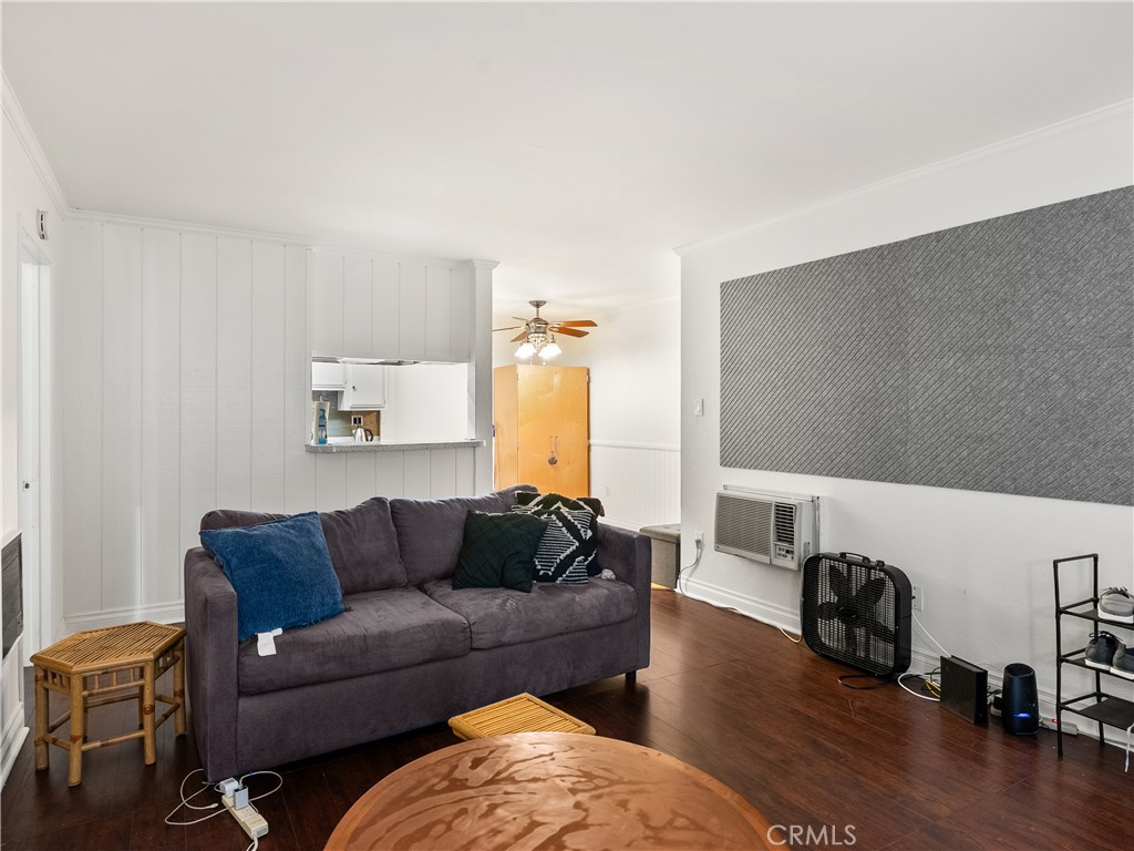 1030 W Macarthur 93