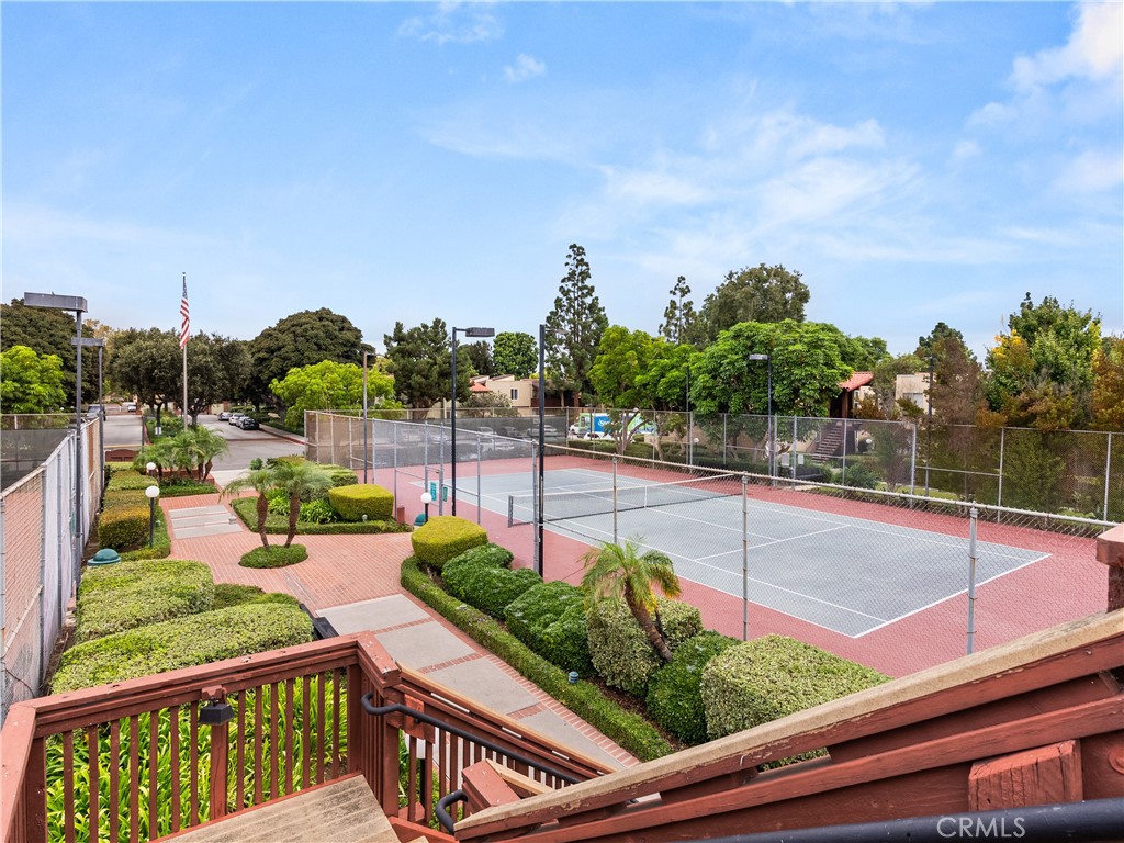 1030 W Macarthur 93