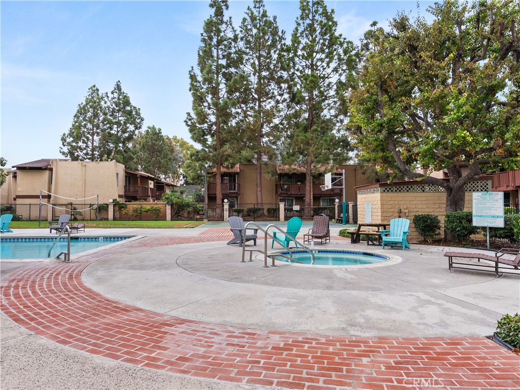 1030 W Macarthur 93