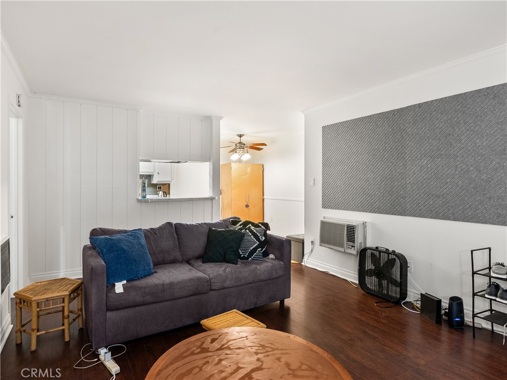 1030 W Macarthur 93