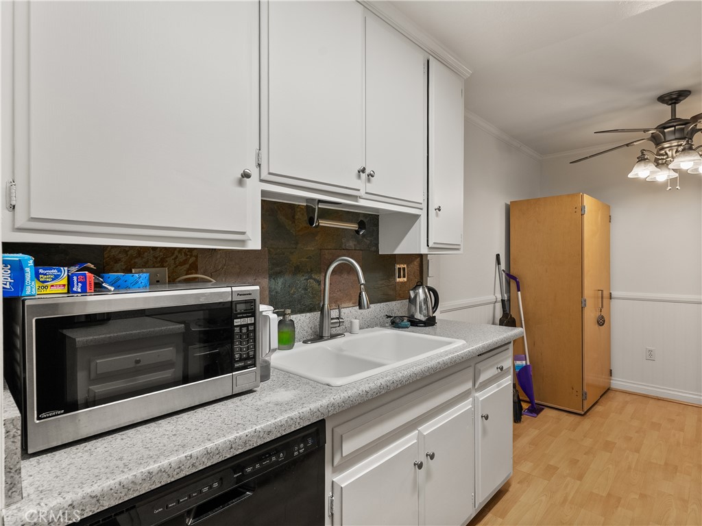 1030 W Macarthur 93
