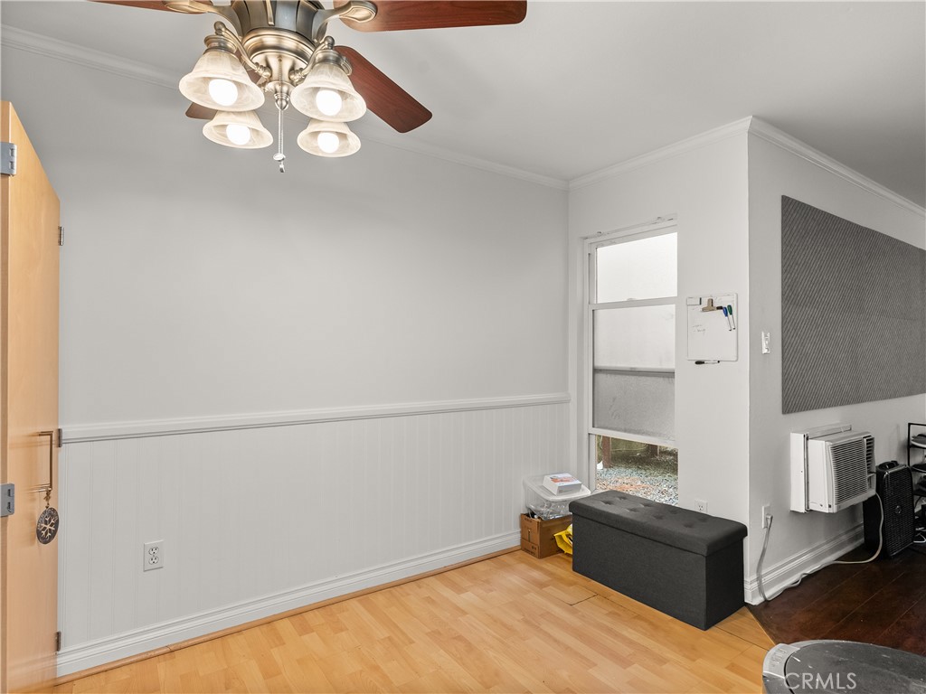 1030 W Macarthur 93