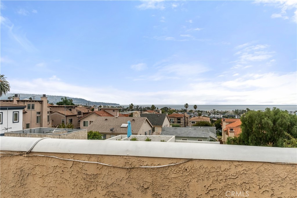 619 N Lucia Avenue N 1