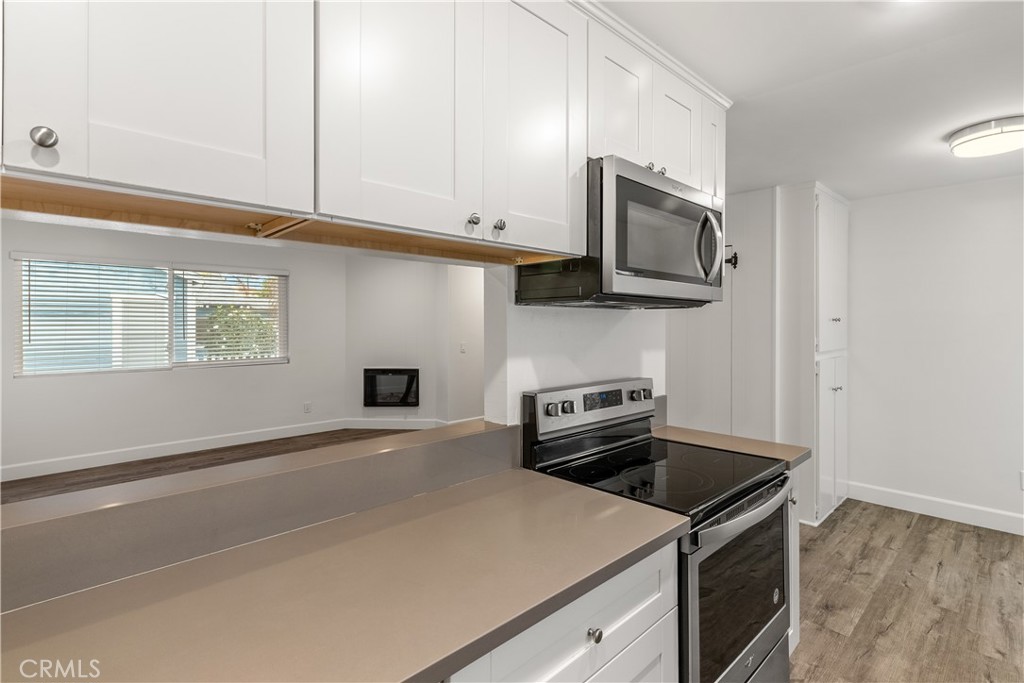 619 N Lucia Avenue N 1