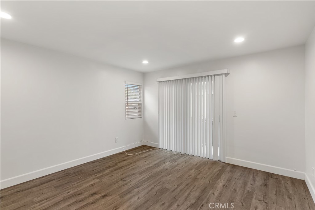 619 N Lucia Avenue N 1