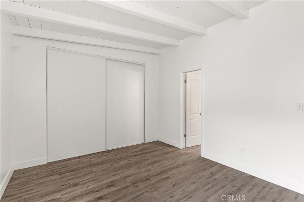 619 N Lucia Avenue N 1