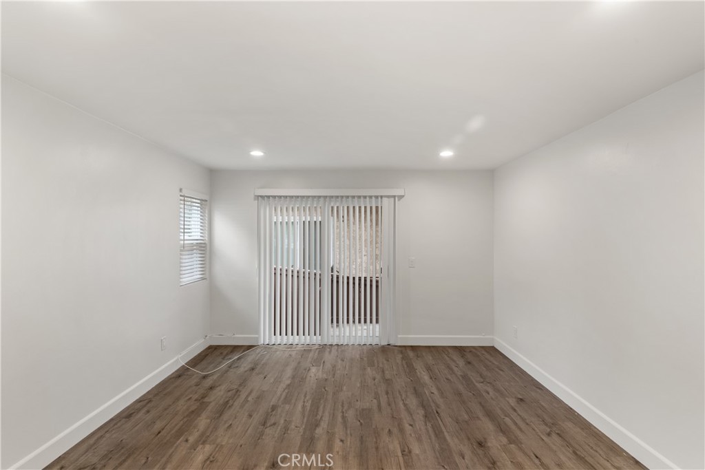 619 N Lucia Avenue N 1