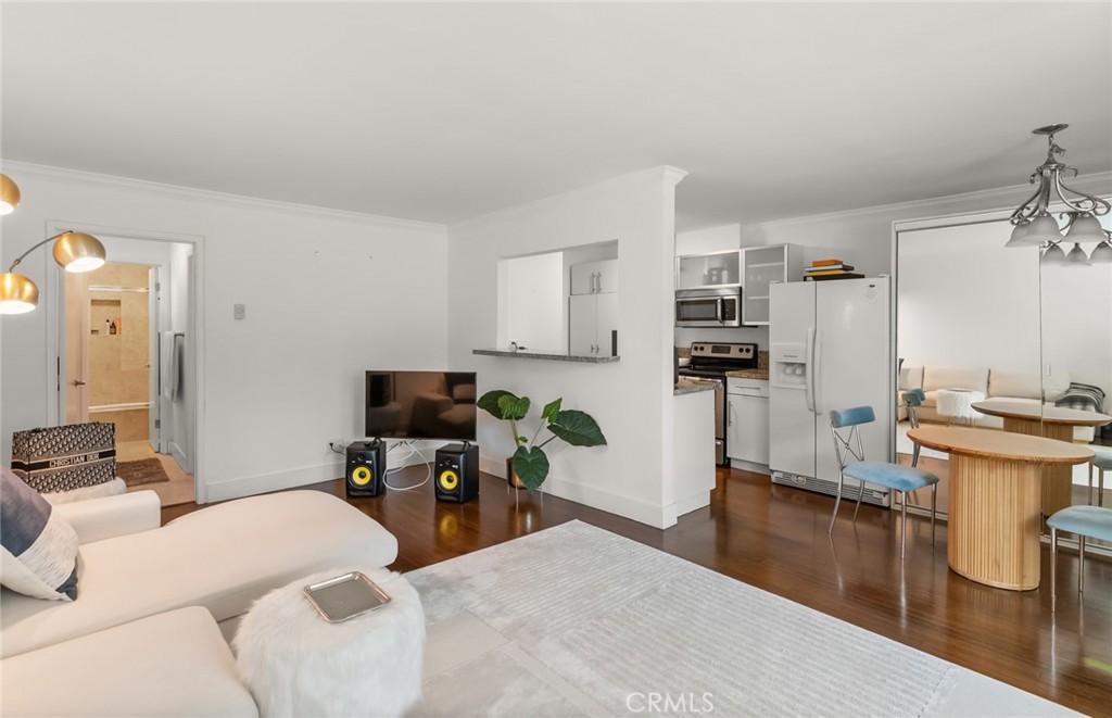 2884 Sawtelle Boulevard 101
