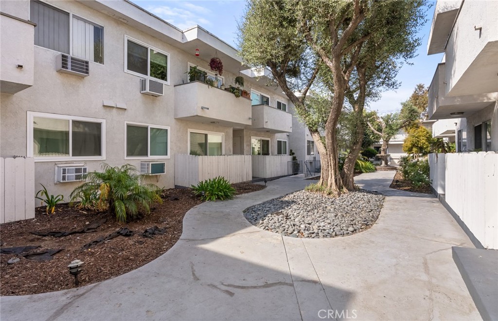 2884 Sawtelle Boulevard 101