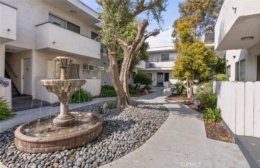 2884 Sawtelle Boulevard 101