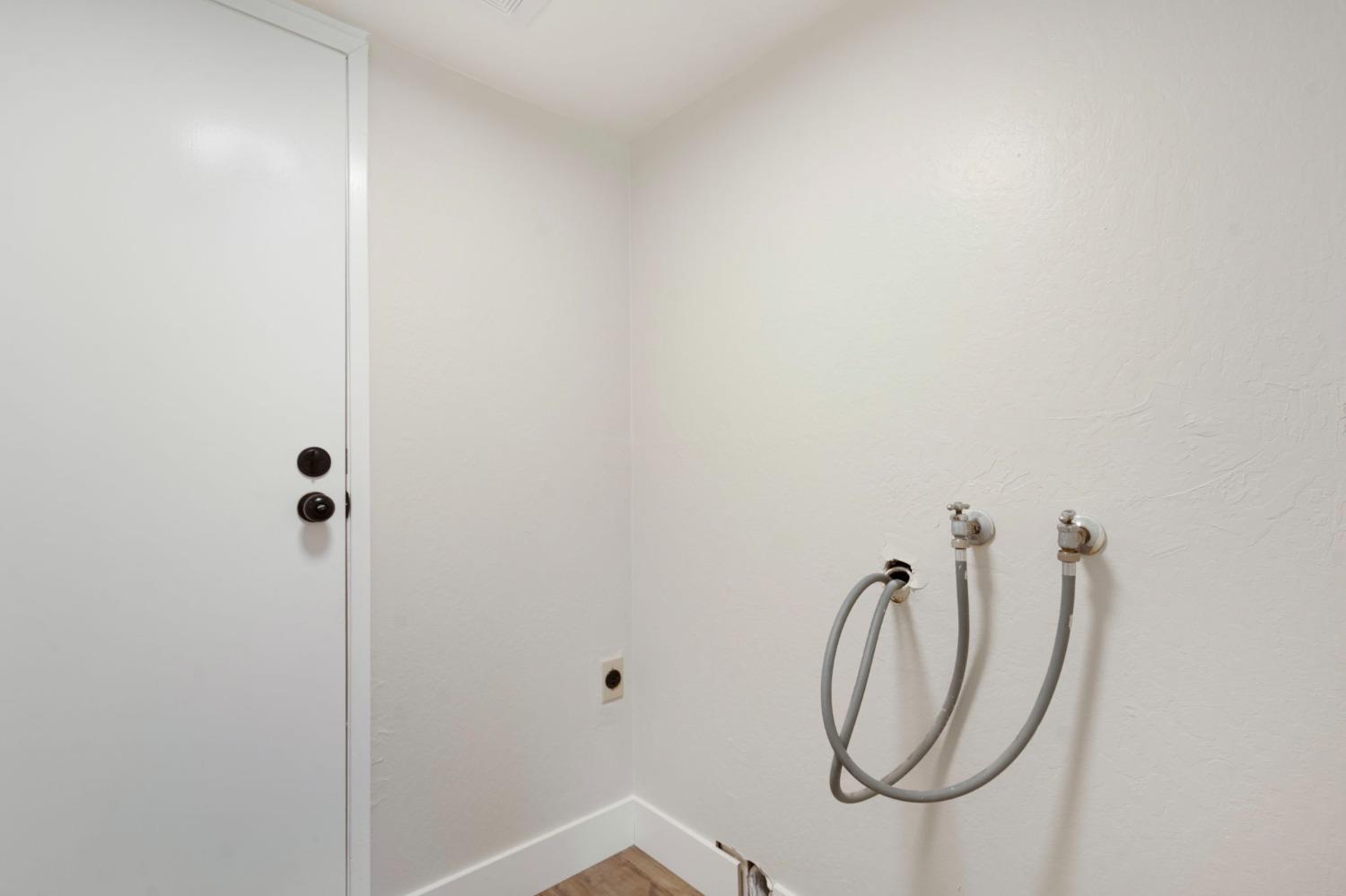 8025 Stone Canyon Circle