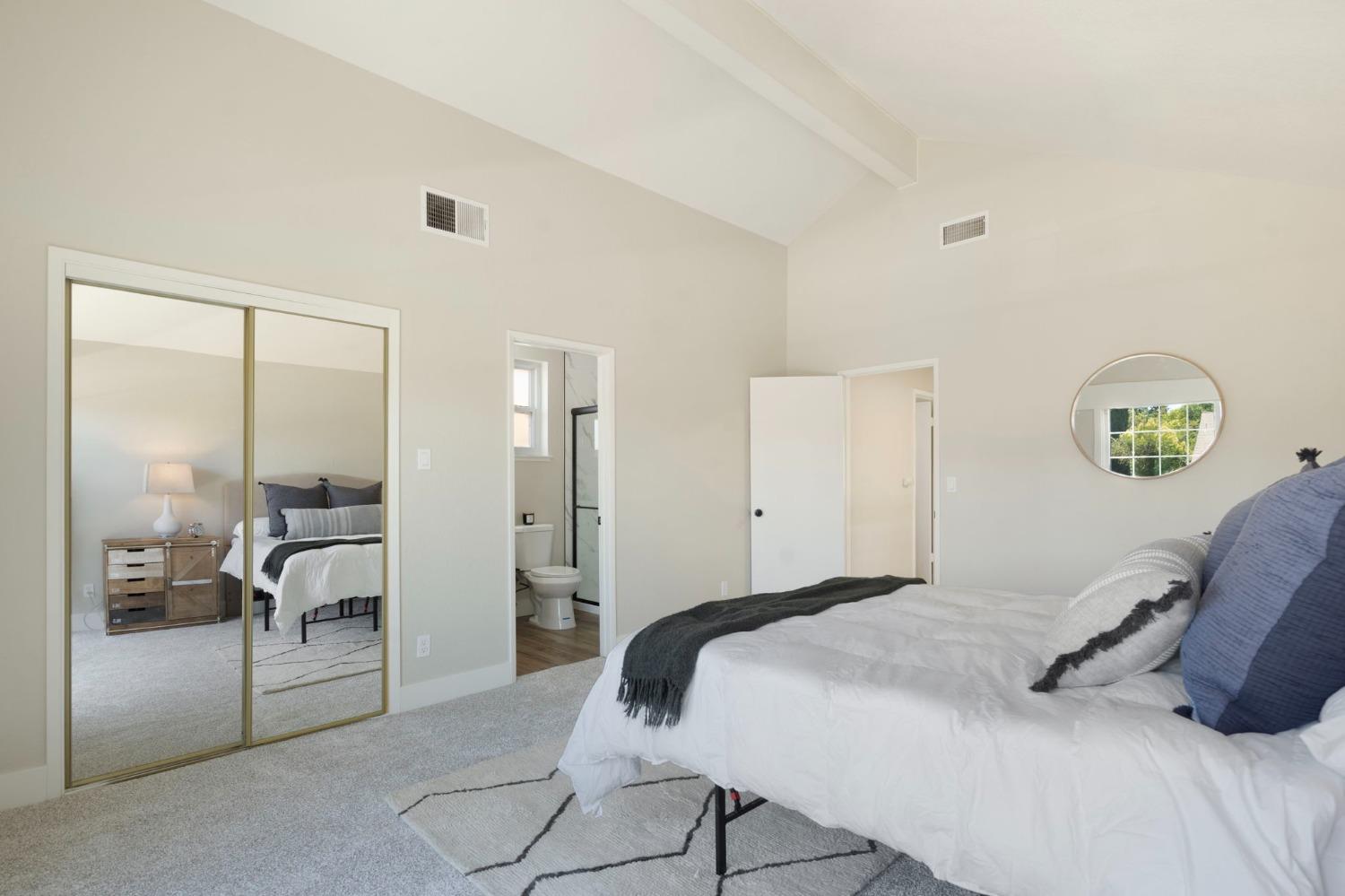 8025 Stone Canyon Circle