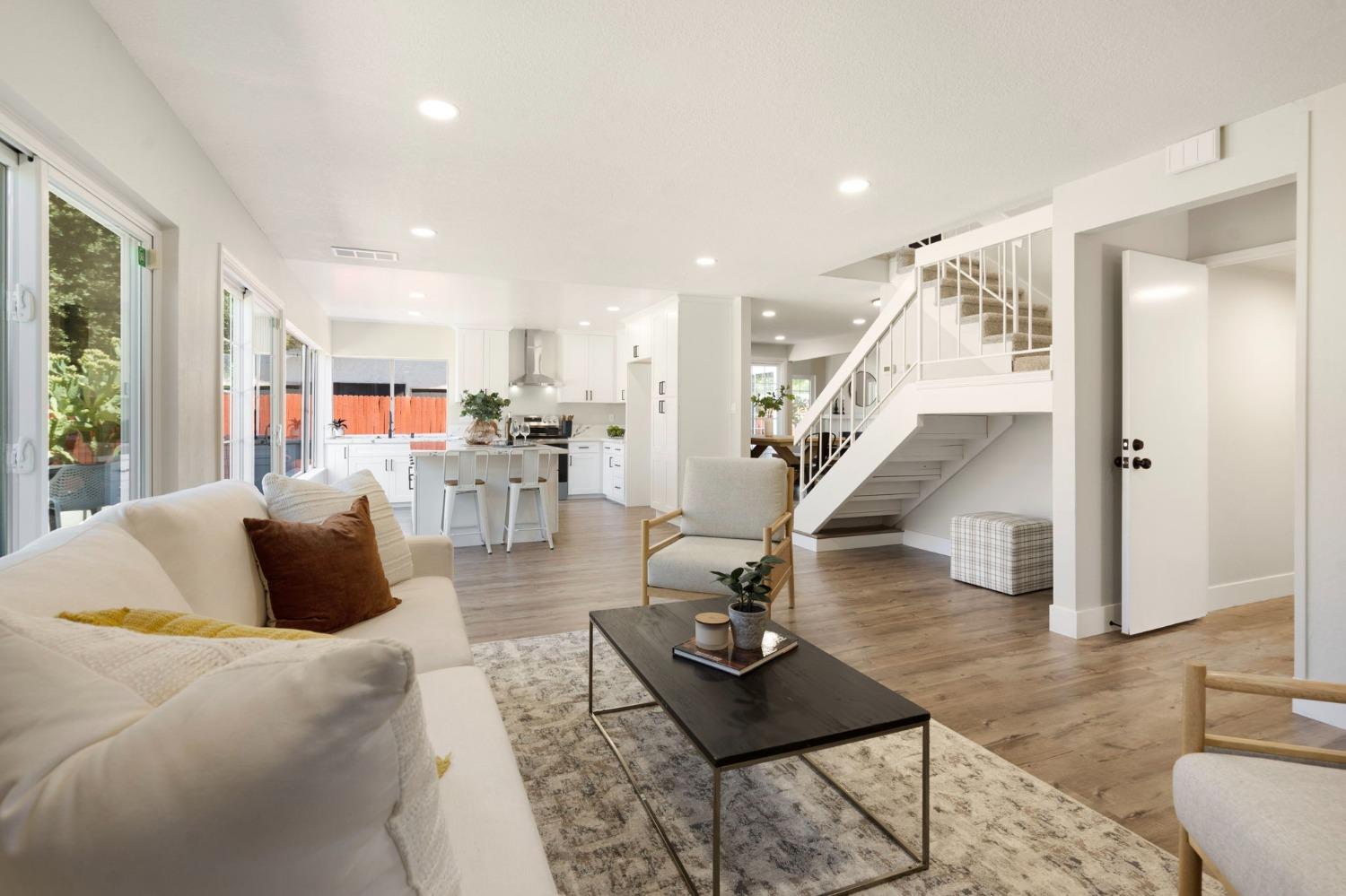 8025 Stone Canyon Circle