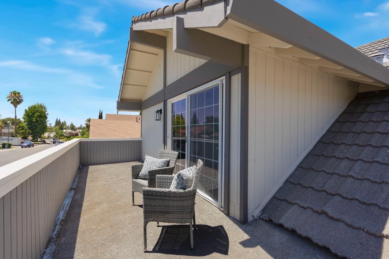 8025 Stone Canyon Circle