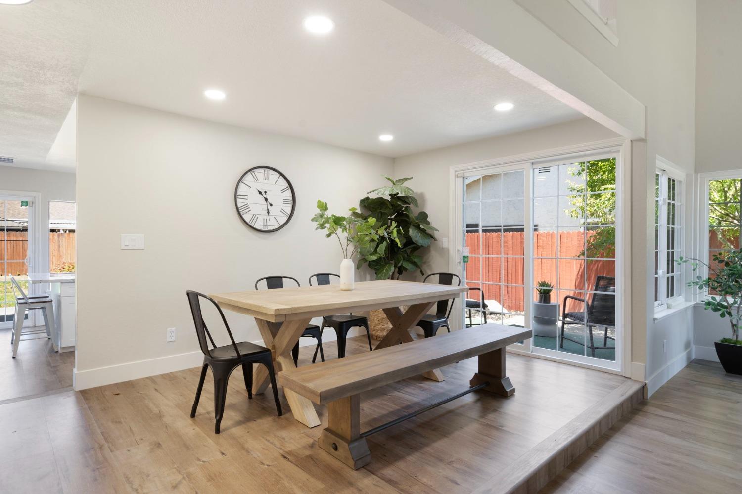 8025 Stone Canyon Circle