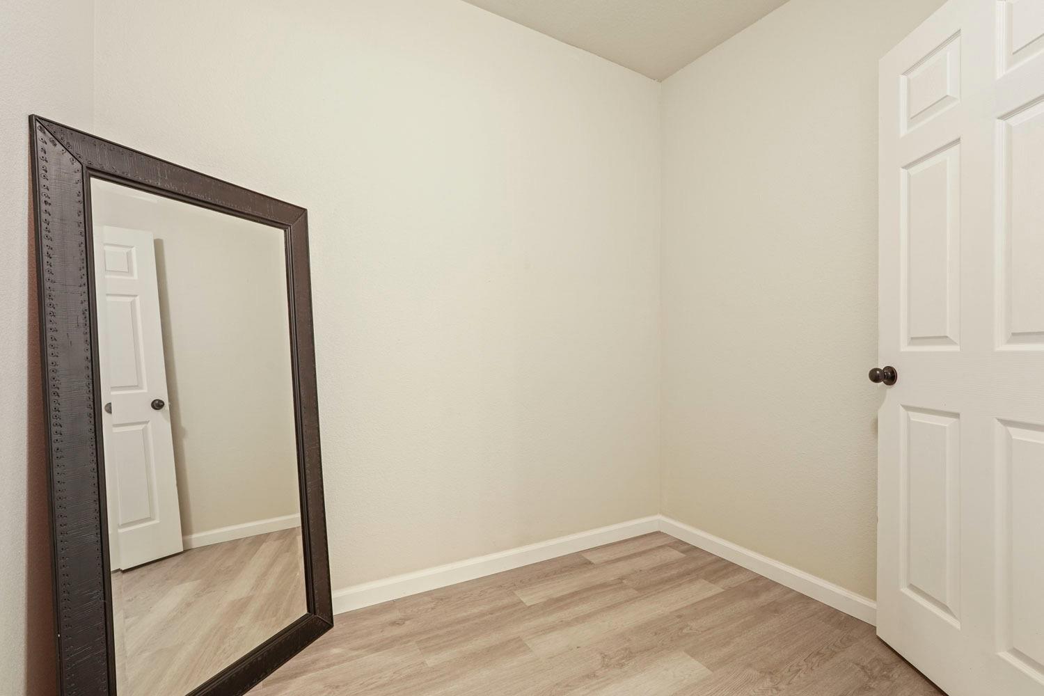 2703 E Poplar Street