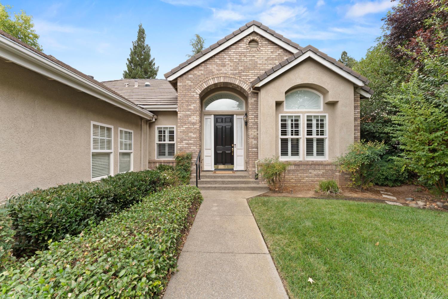 9614 Swan Lake Drive