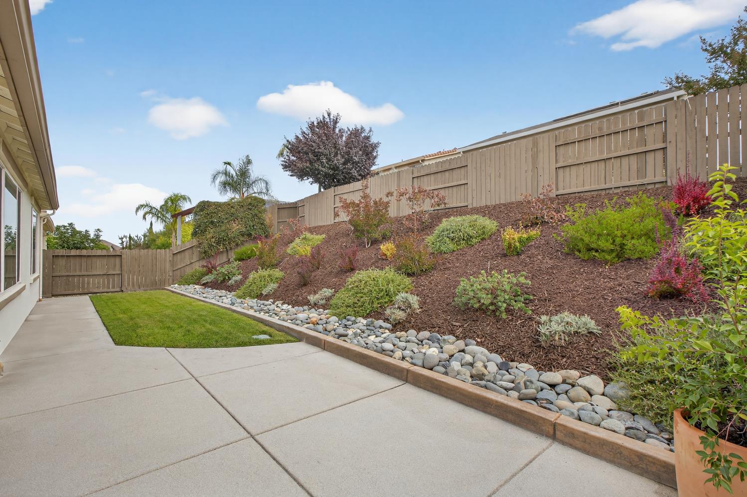 807 Lazy Creek Drive