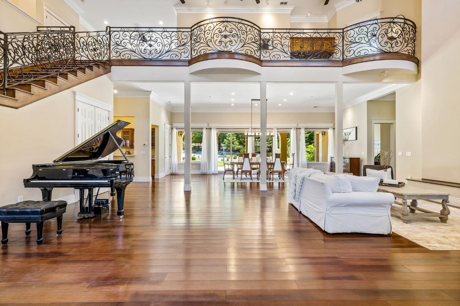 5521 Monte Claire Lane