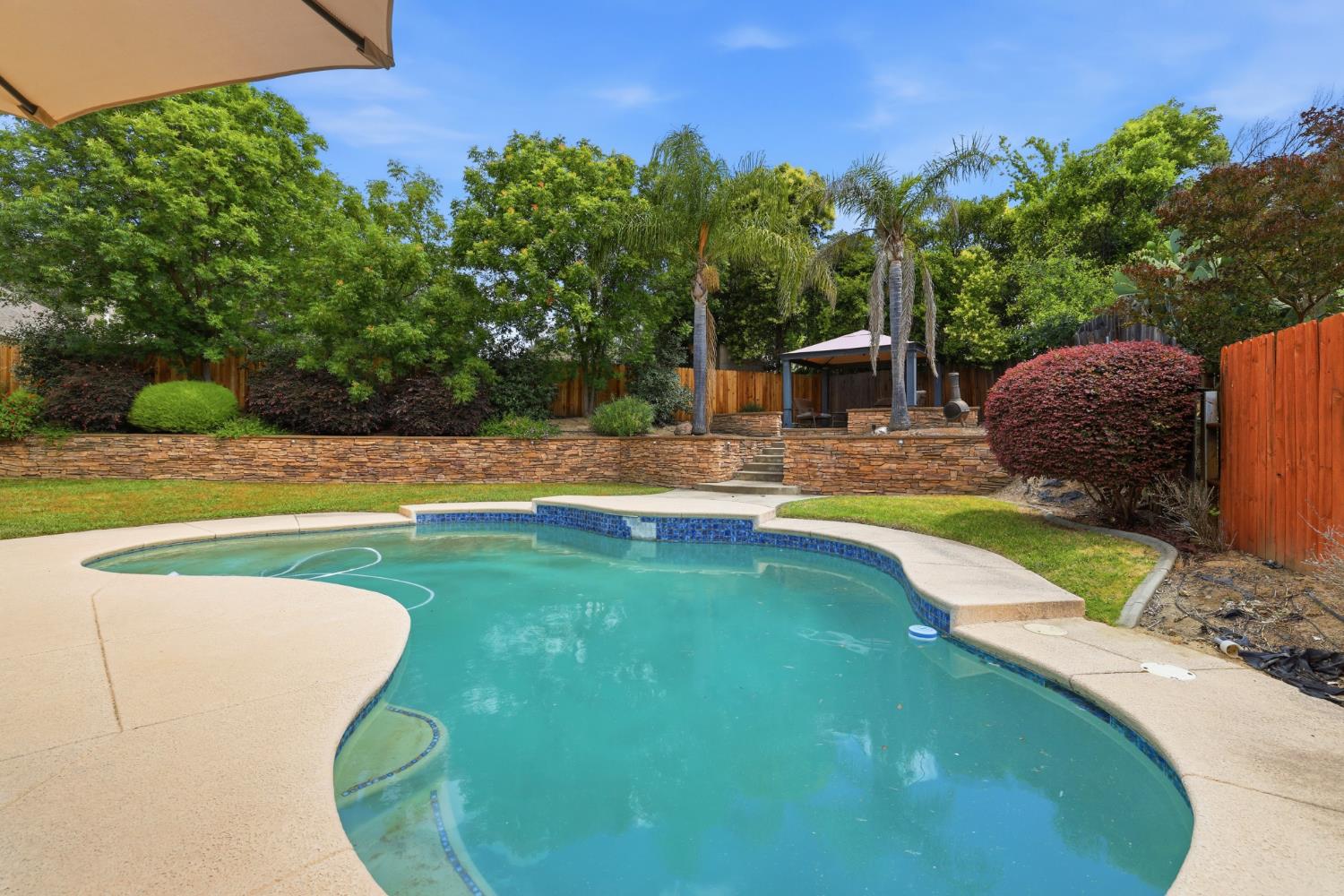 6720 Goldenwood Circle