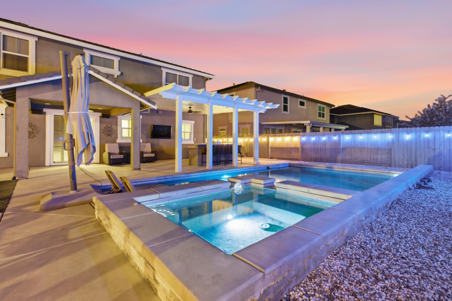 6368 Garland Way