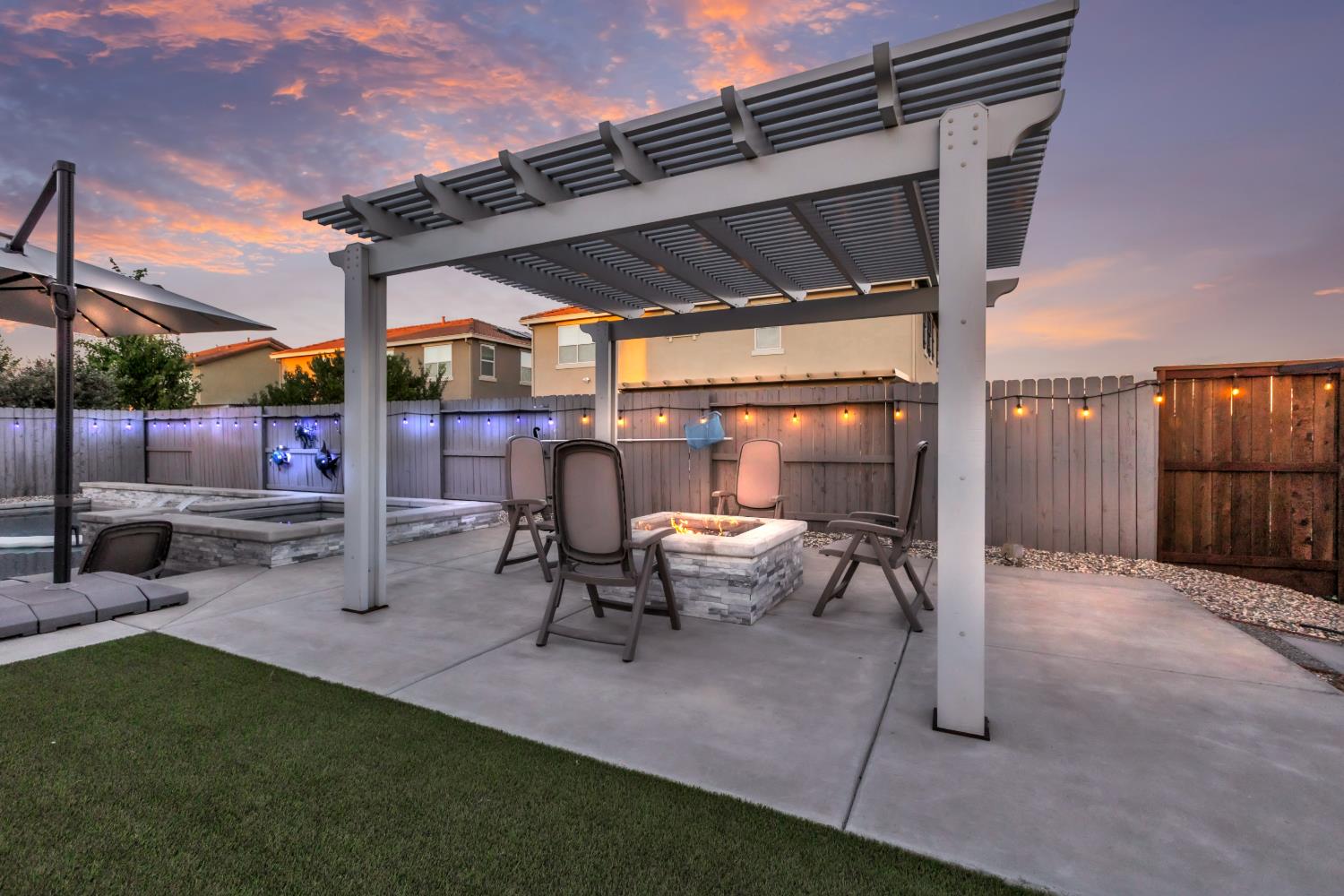 6368 Garland Way