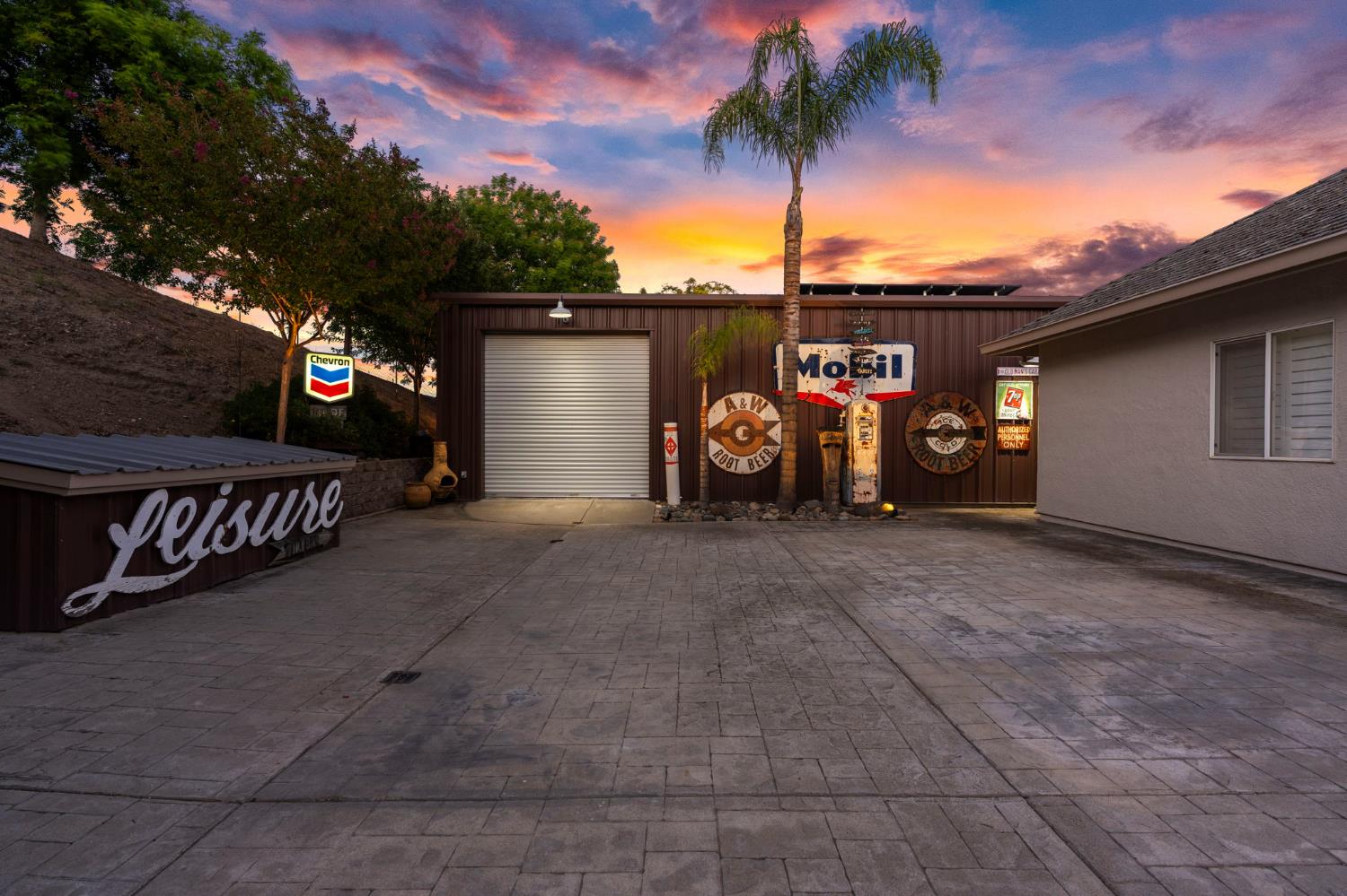 10621 Gibbs Drive