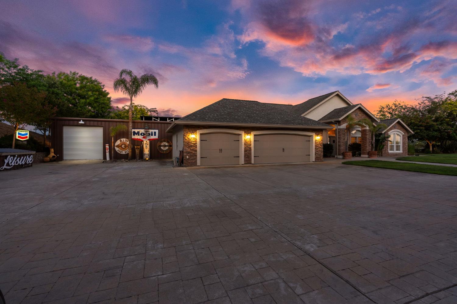 10621 Gibbs Drive