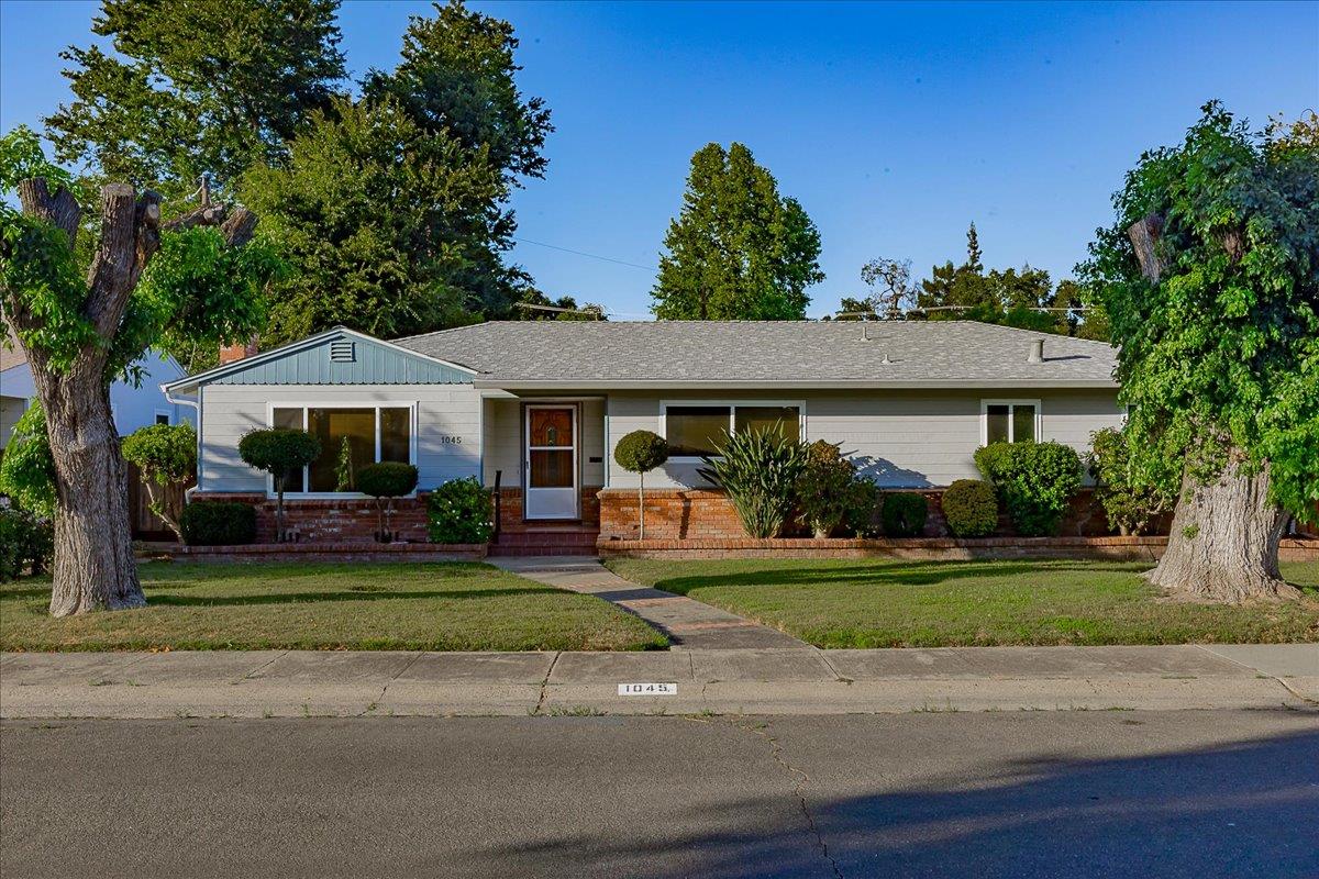 1045 Aidan Avenue