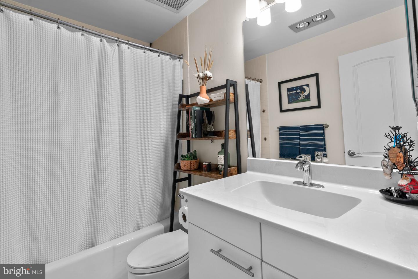 7 SPA CREEK LANDING Unit: B3