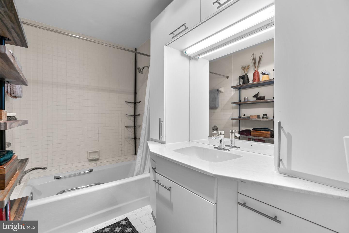 7 SPA CREEK LANDING Unit: B3