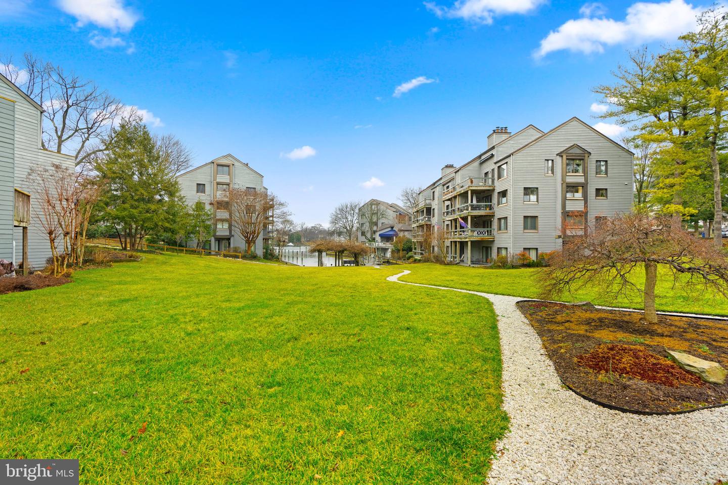 7 SPA CREEK LANDING Unit: B3