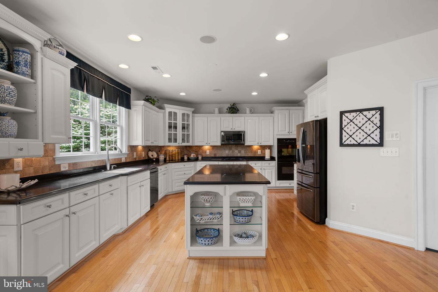 1503 DEVERE DRIVE