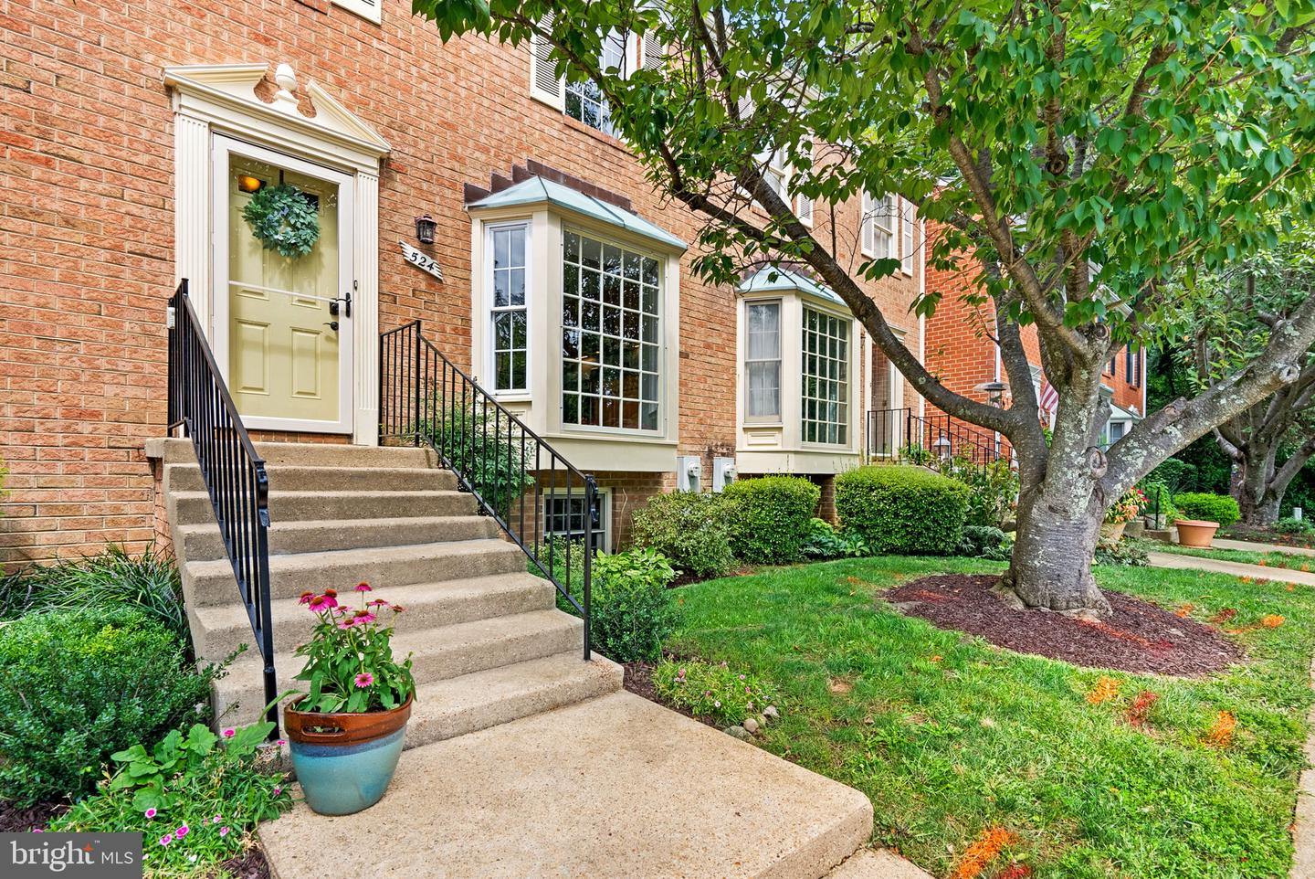 524 BAY DALE COURT