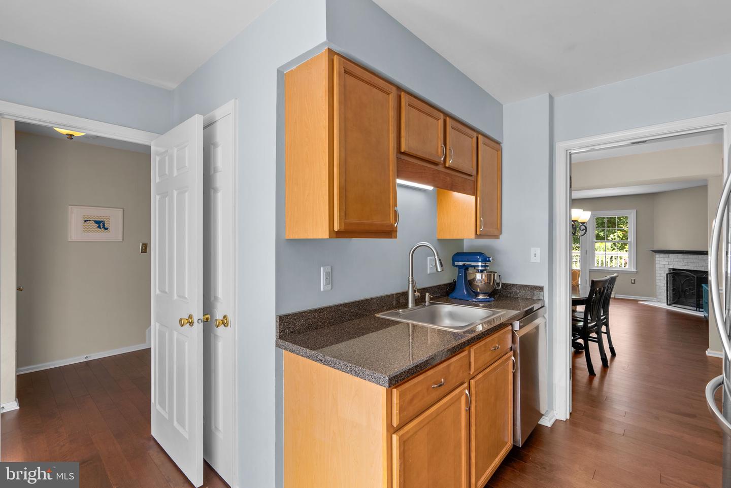 524 BAY DALE COURT
