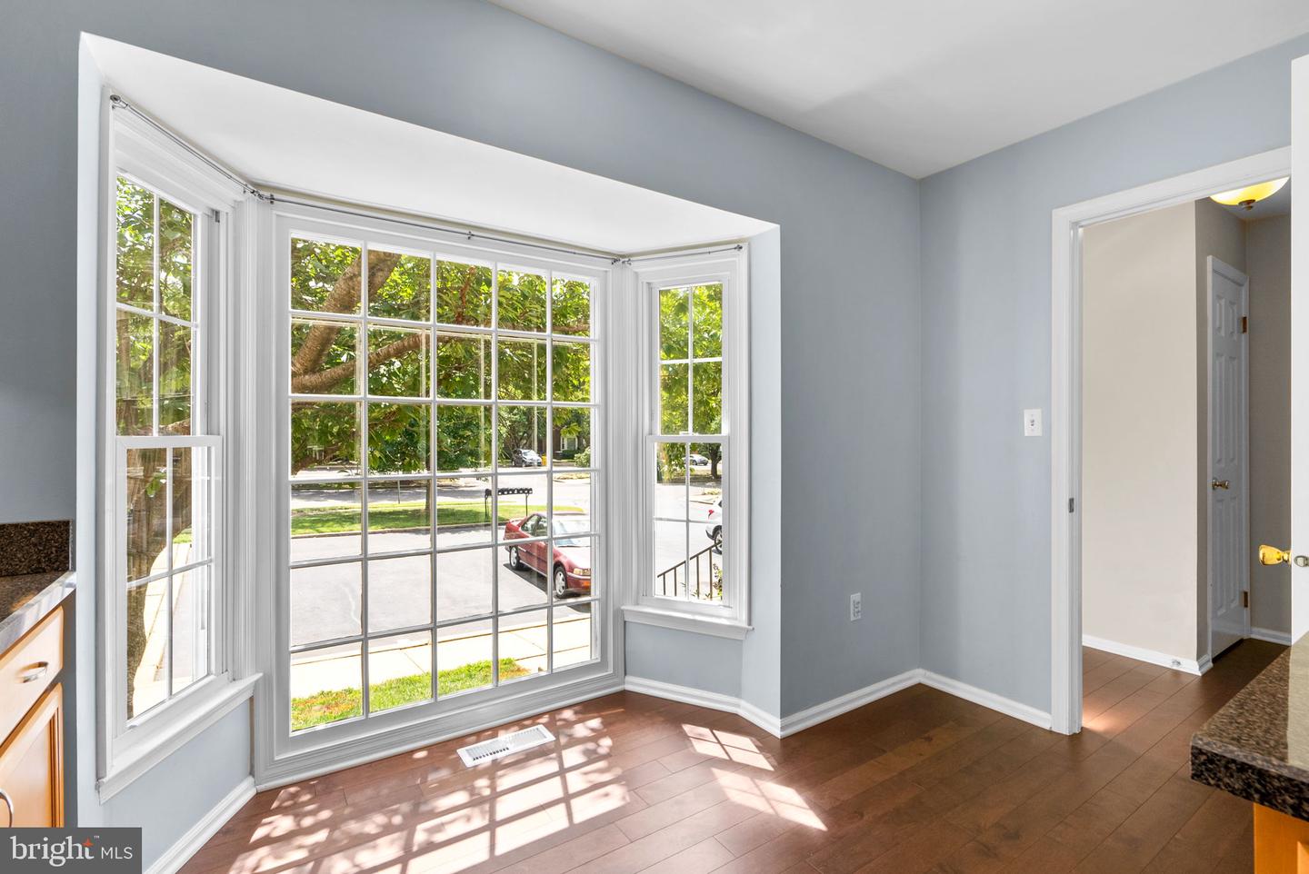 524 BAY DALE COURT