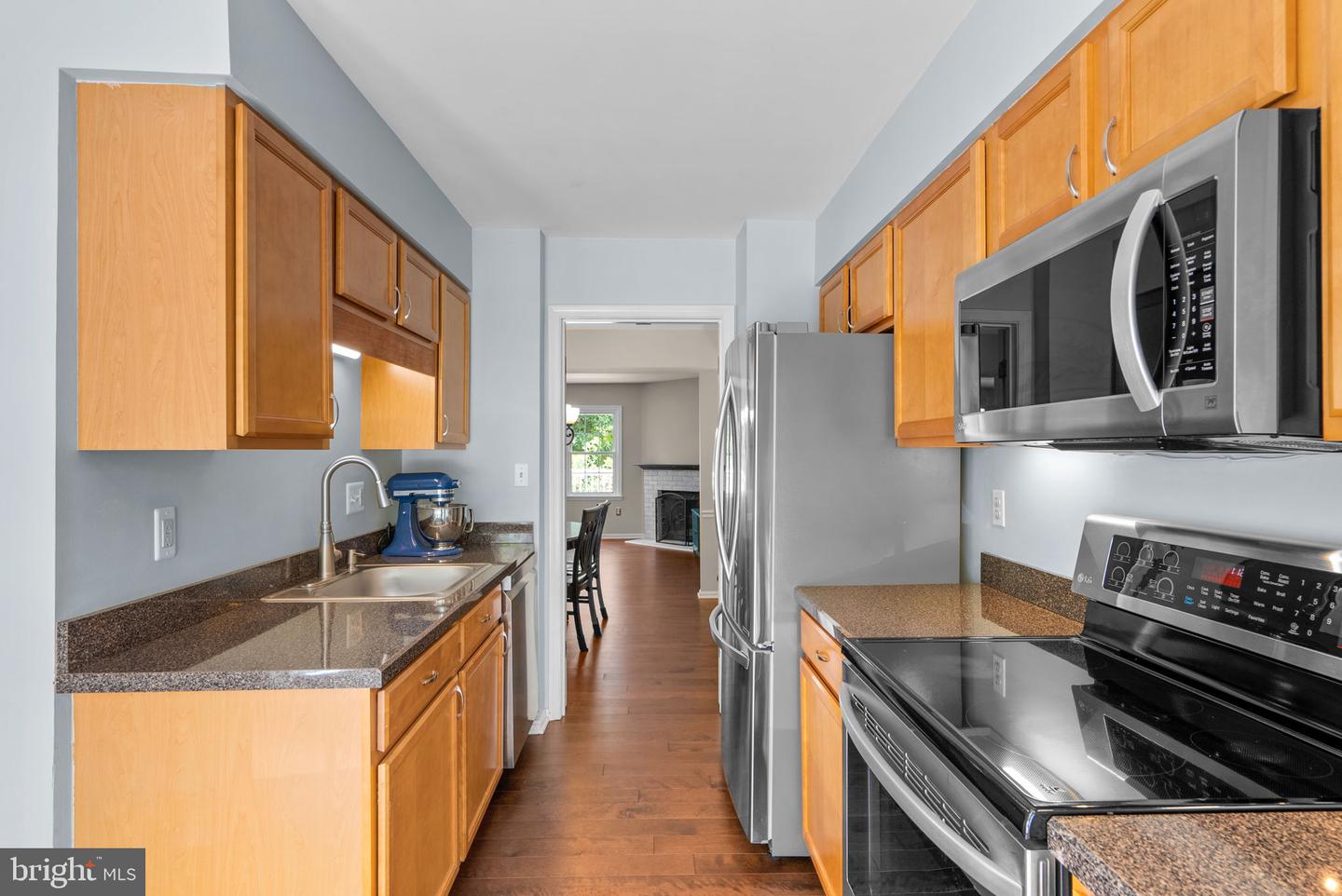 524 BAY DALE COURT