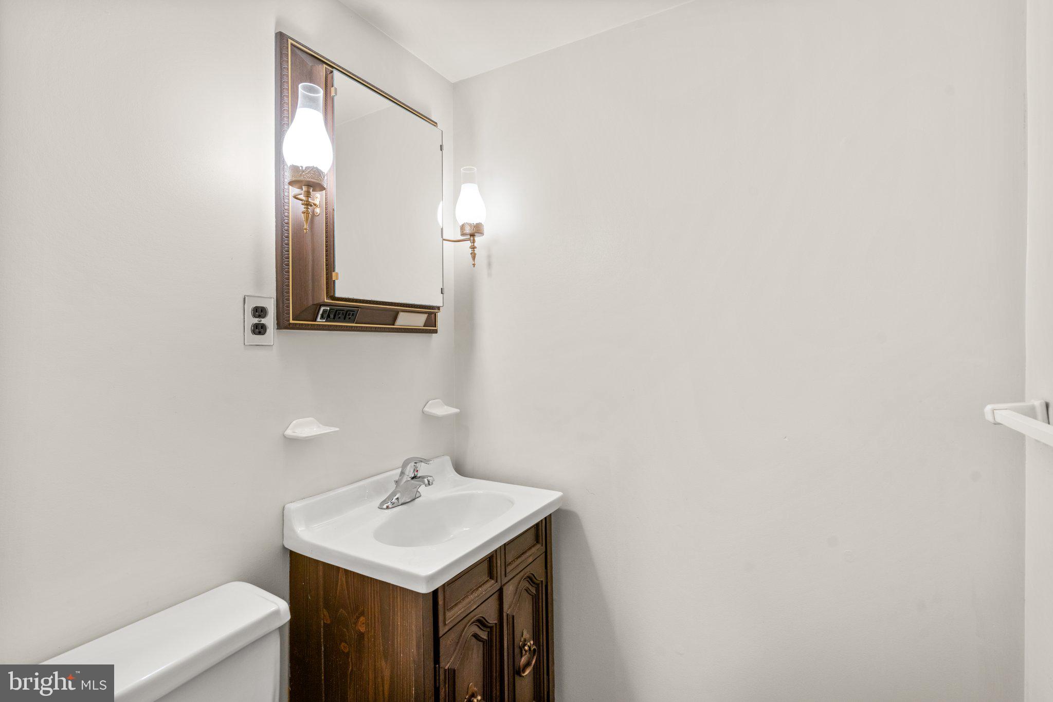 5716 PHILLIPS STREET