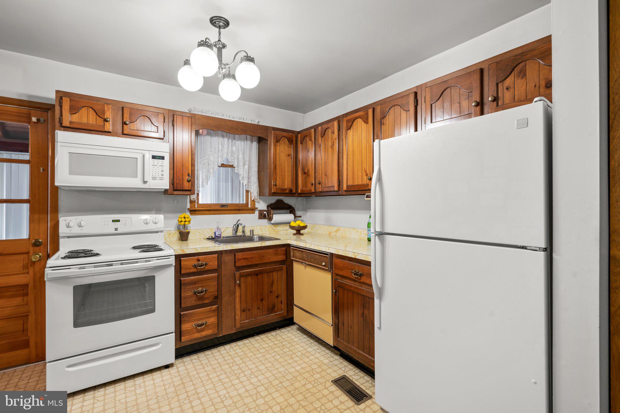 5716 PHILLIPS STREET