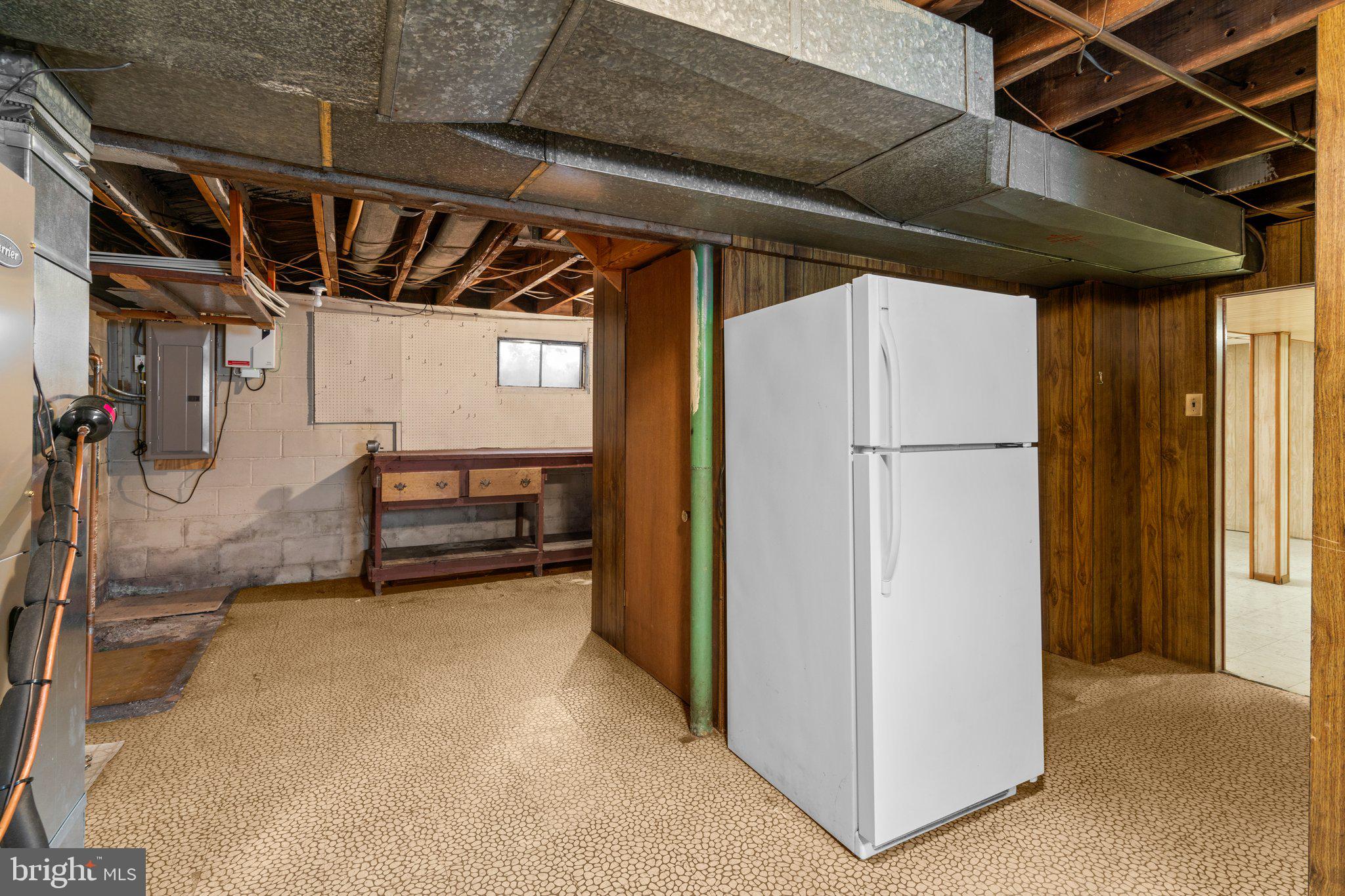 5716 PHILLIPS STREET